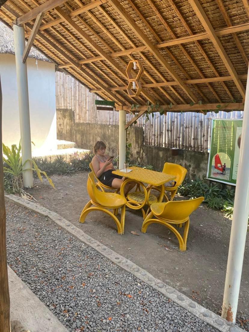 RUSTIQUE RUE - Hostel Anilao Batangas Extérieur photo